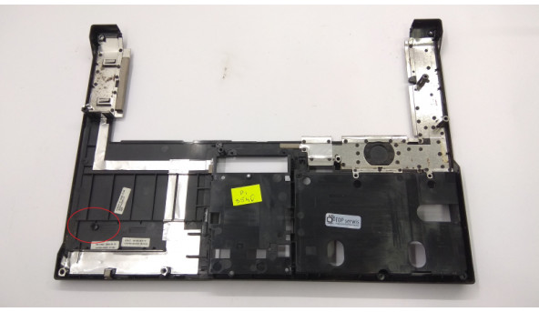 Нижня частина корпуса для ноутбука Fujitsu Amilo Pi 3540, 15.4", 83GF50020-10, Б/В. Зламане одне кріплення. - 309372