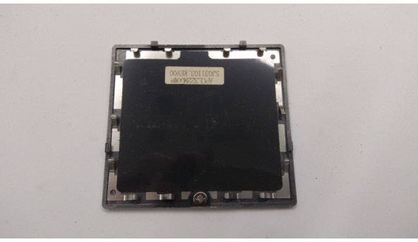 Сервісна кришка для ноутбука Acer Aspire 2000, CL32, APCL322M000, Б/В. В хорошому стані, без пошкоджень. Є подряпини та потертості. - 309382