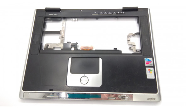 Середня частина корпуса для ноутбука Acer Aspire 2000, CL32, 15.4", AMCL3246000, Б/В. Всі кріплення цілі. Без пошкоджень. Є подряпини.