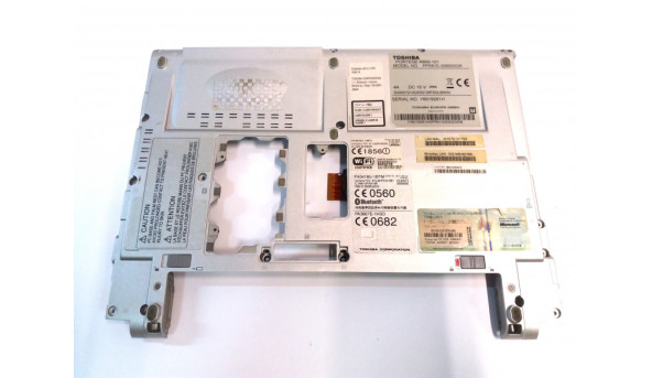 Нижня частина корпуса для ноутбука Toshiba Portege R600-101, PPR61E-005003GR, GM902661768A, Б/В, в хорошому стані, без пошкоджень.