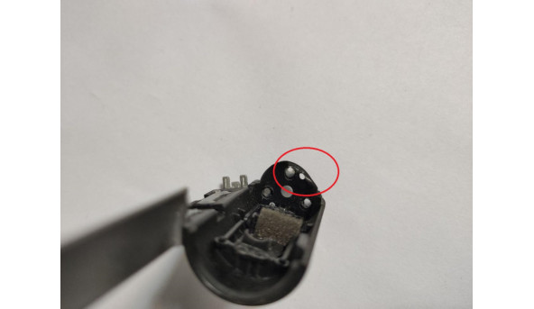 Верхня накладка на середню панель, для ноутбука Acer Aspire 8943G, 18.4", 37ZYALBTN00, EAZYA002010, б/в. В хорошому стані. Є маленька деформація та тріщинка (фото). - 309434