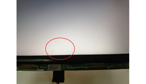 Матриця LG Display, LP140WH8 (TP)(D1), 14.0'', LCD, HD 1366x768, 30-pin, Slim, б/в, Є подряпини помітні на всіх кольорах (фото), з правого боку внизу є засвіти - 309458