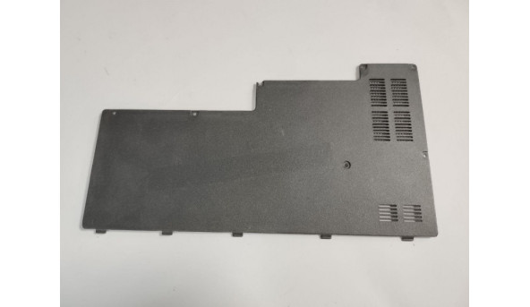 Сервісна кришка для ноутбука Asus X51, 15.4", 13GNKA1AP052-1, б/в. Пошкоджене кріплення (фото).