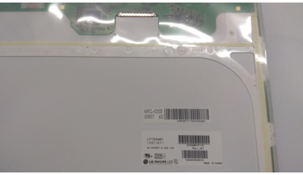 Матриця LG PHILIPS, LP154W01(A3)(K1), 15.4", 30-pin, LED, WXGA 1280x800, Б/В. Немає можливості протестувати, є помітні подряпини.
