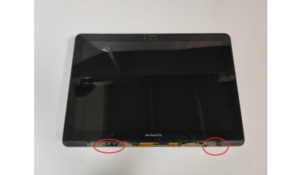 Матриця Apple MacBook Pro, разом з кришкою, рамкою, все продається разом. Матриця робоча, на тач скріні є тріщина, є виламані кріплення - 309578
