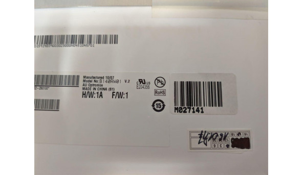 Матриця AU Optronics, B140RW01 V.2, 14.0", LCD, HD+ 1600x900, 30-pin, Б/В. Є ледь помітний засвіт(фото) та дві маленькі чорні плямки - 309586