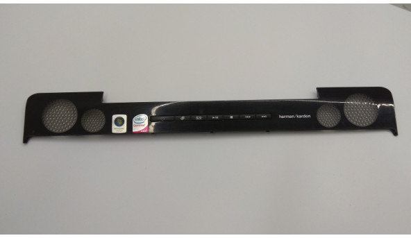 Накладка, на середню частину корпуса для ноутбука Toshiba Satellite X205, AP017001500, Б/В, в хорошому стані, без пошкоджень. Є подряпини та потертості.