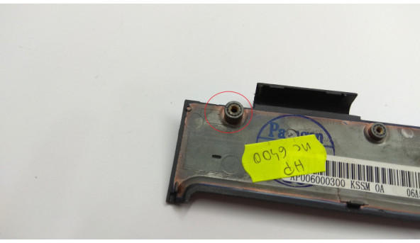 Накладка, на середню частину корпуса для ноутбука HP Compaq nc6400, AP006000300, Б/В, бокові кріплення мають тріщини (фото). - 309730
