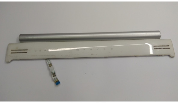 Накладка, на середню частину корпуса для ноутбука Packard Bell Easynote Tj75, Wis604bx01003, Б/В, в хорошому стані, без пошкоджень. Є потертості та подряпини.