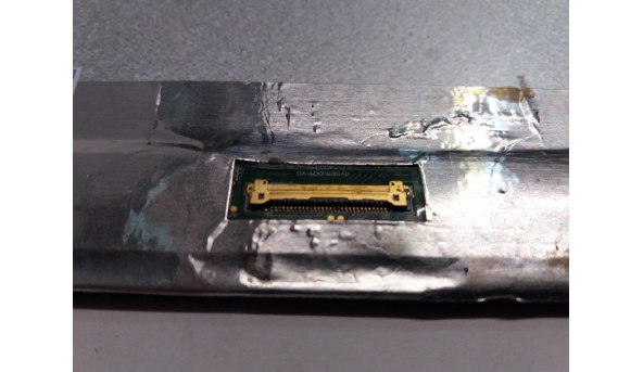 Матриця для ноутбука TrekStor Surfbook A13B, PW133X56-105-0301, 13.3", 1920x1080, IPS, 30 pins, SLIM, Mate, Б/В, має точкові засвіти по всі площі, незначні подряпини,потертості (фото) - 309839