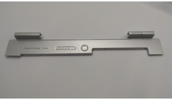 Накладка, на середню частину корпуса для ноутбука Dell Inspiron 9300, CN-0J7222, Б/В, в хорошому стані, без пошкоджень.