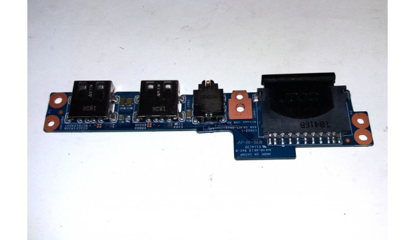 Плата з USB, аудио та картрідером для ноутбука Acer Aspire F5-571, F5-572,15822-1, 448.06J07.0011, Б/В. Має трішину (фото) - 309912