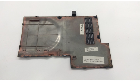 Сервісна кришка для ноутбука LENOVO THINKPAD SL400, 44C0920, 43Y9698, Б/В. Є незначне пошкодження (фото). Є подряпини та потертості. - 309969