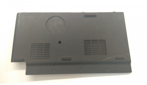 Сервісна кришка для ноутбука Acer Aspire 9802, 9810, 9920, 6070B0117801, Б/В. В хорошому стані, без пошкоджень. Є подряпини та потертості.