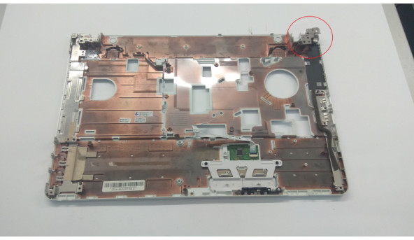 Середня частина корпуса для ноутбука Sony Vaio PCG-61611M, 15.5", 45NE7PHN0E0, Б/В. Всі кріплення цілі. Без пошкоджень. Зігнута металева частина. - 310020