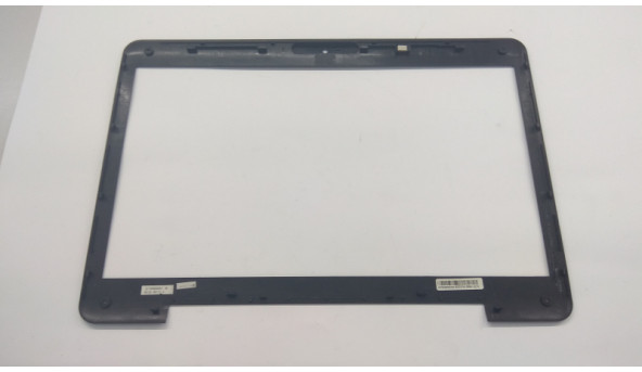 Рамка матриці корпуса для ноутбука Toshiba Satellite A355d, 16.0", AP05S000420, Б/В. Всі кріплення цілі. Без пошкоджень. - 310035