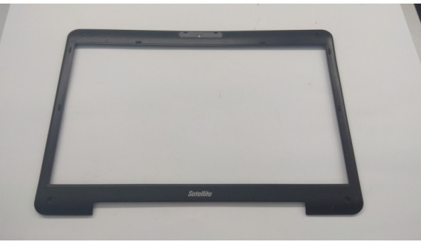 Рамка матриці корпуса для ноутбука Toshiba Satellite A355d, 16.0", AP05S000420, Б/В. Всі кріплення цілі. Без пошкоджень.