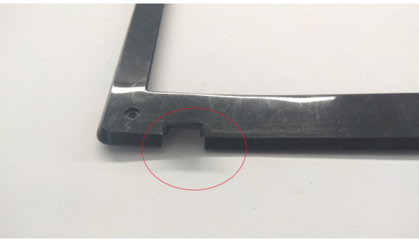 Рамка матриці корпуса для ноутбука Acer Aspire 5551, NEW75, 15.6", AP0C9000200, Б/В. Всі кріплення цілі. Є дві тріщини та зламана ліва заглушка (Фото). - 310036