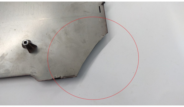 Сервісна кришка для ноутбука MSI CR620, MS-1688, 681J212Y31A, Б/В. Є зламаний кут (фото), тріщина на кріпленні. - 310153