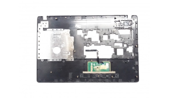 Середня частина корпуса для ноутбука Lenovo G570, 15.6", AP0GM000920, Б/В. Має пошкоджені кріплення, подряпини, потертості (фото). - 310165