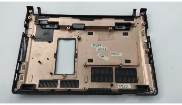 Нижня частина корпуса для ноутбука Samsung NC10, 10.2", BA75-02137C, Б/В. Всі кріплення цілі.Без пошкоджень. - 310175