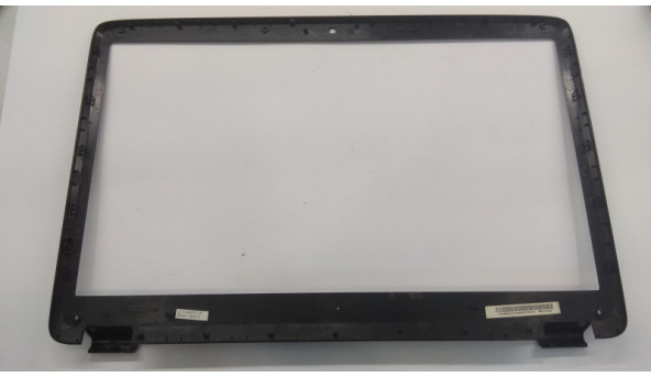 Рамка матриці корпуса для ноутбука ACER ASPIRE 8530, 8730, 8735, 18.4", 41.4AJ02.001-2, Б/В. Пошкоджене одне кріплення (фото), та зламані 5-6 замочків. - 310220
