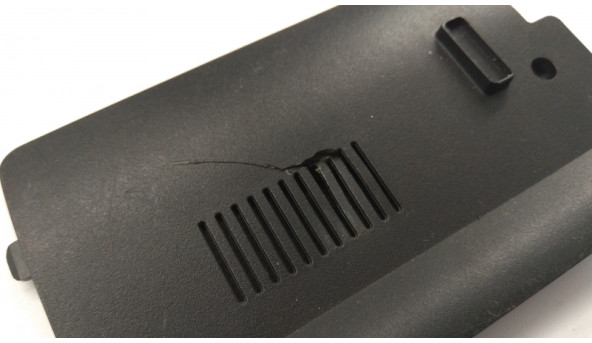 Сервісна кришка для ноутбука Fujitsu Siemens AMILO La1703, 6070b0155001, Б/В. Є пошкодження (фото). Має подряпини. - 310228