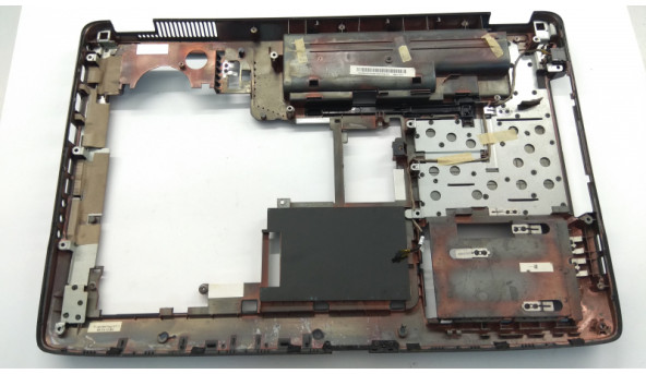 Нижня частина корпуса для ноутбука ACER ASPIRE 8735, MS2283, 18.4", DAZ604FJ05001, Б/В. Є зламані кріплення (фото).
