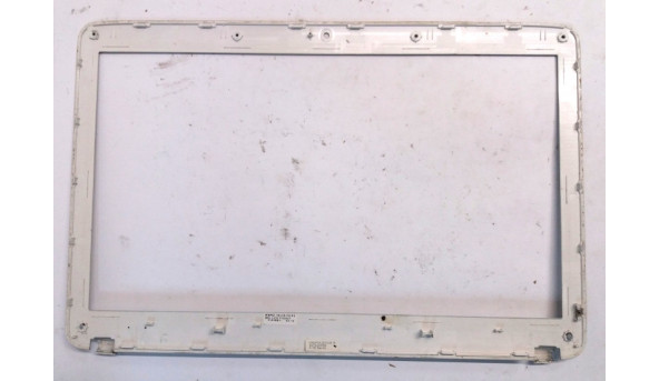 Рамка матриці корпуса для ноутбука Samsung R523, R525, R528, R530, R538, R530, R540, RV510, BA75-02376A, Б/В. Має потертості та подряпини, кріплення всі цілі. - 310267
