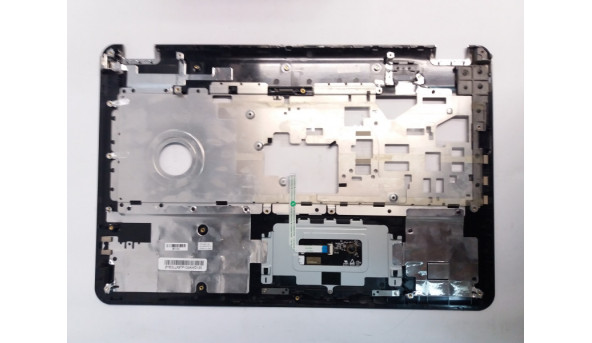 Середня частина корпусу з тачпадом для ноутбука HP Pavilion dv7-4000, ZYE3LLX9TP, 17.3", Б/В. Всі кріплення цілі. Без пошкоджень. - 310297