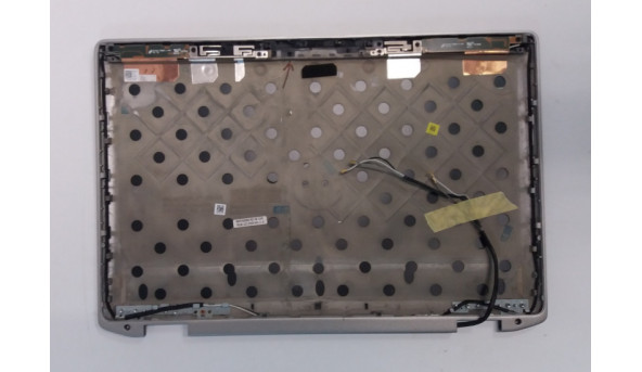 Кришка корпуса для ноутбука Dell Latitude E6520, AM0FH000602, Б/В. Всі кріплення цілі, незначні вмятини, зламане кнопка кріплення корпуса. - 310320
