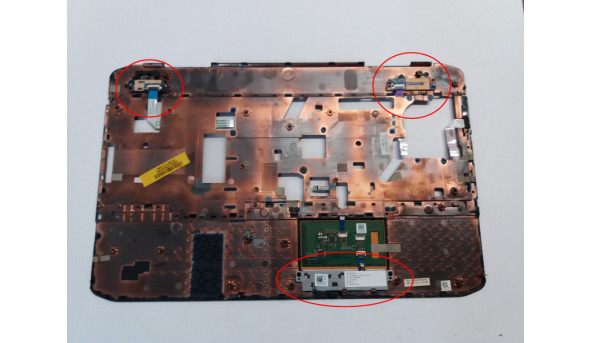 Середня частина корпуса разом з кнопками для ноутбука Dell Latitude E5530, 15.6", CN-0Y4RP3, AP0M1000200, Б/В. В хорошому стані. Всі кріплення цілі. - 310386