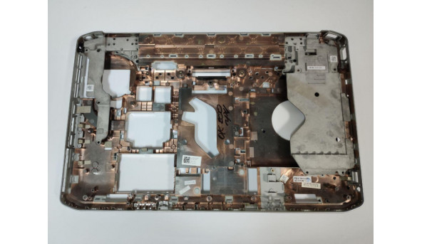 Нижня частина корпуса для ноутбука Dell Latitude E5530, 15.6", CN-053FCF, AP0M1000700, Б/В. Є тріщина (фото). - 310387
