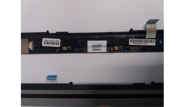 Рамка середньої частини корпуса (панель індикації ) для HP EliteBook 8440p, 72644132002, 597907-001, Б/В. Всі кріплення цілі, без пошкоджень. - 310646