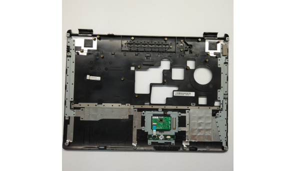 Середня частина корпуса для ноутбука Toshiba L350d-12m, 6051b0256807-be, 6051b0256807, б/у. - 310669