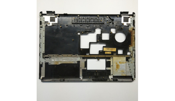 Середня частина корпуса для ноутбука Toshiba A200, A300, L300, V000140990, б/у. - 310673