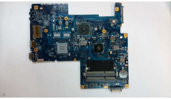 Материнська плата для ноутбука Toshiba C670, C670D, 08N1-0NG0J00, REV; 2.0, Б/В.  Нетестована, стан невідомий. Погнута, поламаний розєм HDD.  Процесор: AMD E-450, EME450GBB22GV.