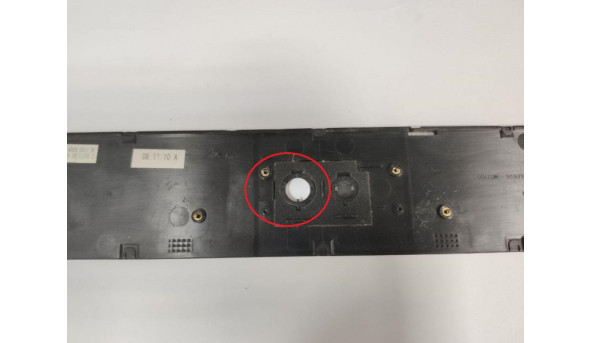 Накладка, на середню частину корпуса для ноутбука HP Presario CQ70, 17.0", 489115-001, Б/В. Всі кріплення цілі, відсутня заглушка для кнопки вкл. - 310753