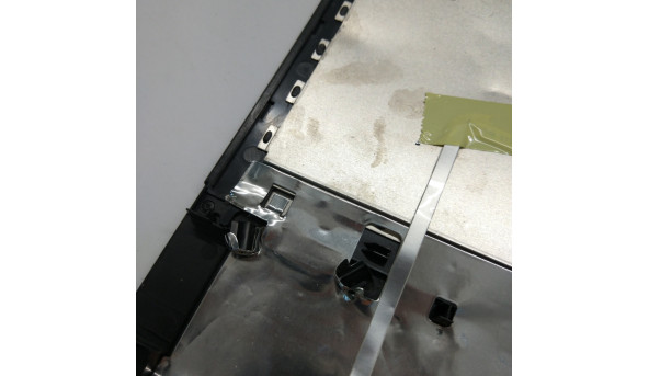 Середня частина корпуса для ноутбука Asus B53, B53S, B53F, 13N0-IEA0723, 15.6", б/в. Верхні кути мають пошкодженні кріплення, корпус має деформацію - 310800