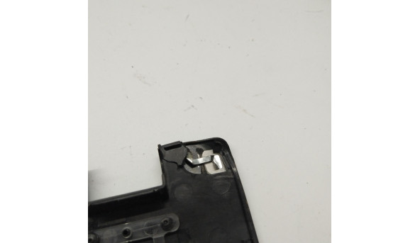 Середня частина корпуса для ноутбука Asus B53, B53S, B53F, 13N0-IEA0723, 15.6", б/в. Верхні кути мають пошкодженні кріплення, корпус має деформацію - 310800