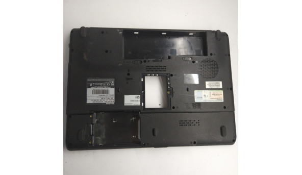 Нижня частина корпуса для ноутбука Toshiba Satellite L350, L350D, L355, L355D, v000140270, b0246602s1038920b, б/у, Б/В.