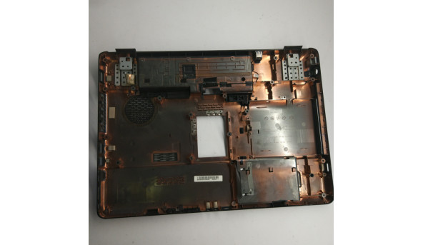 Нижня частина корпуса для ноутбука Toshiba Satellite L350, L350D, L355, L355D, v000140270, b0246602s1038920b, б/у, Б/В. - 311020