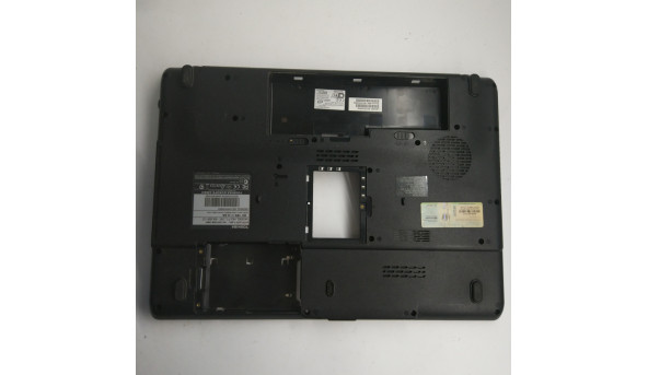 Нижня частина корпуса для ноутбука Toshiba Satellite L350, L350D, L355, L355D, v000140270, b0246602s1028602b, б/у, Б/В.