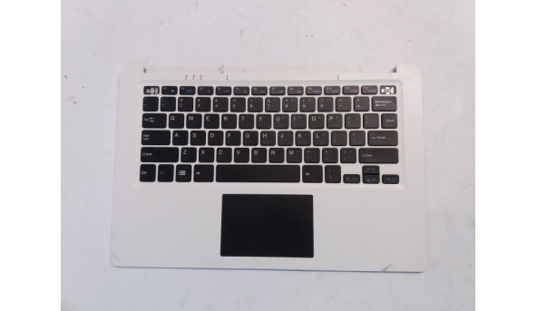 Середня частина корпуса для ноутбука Pine Pinebook, 14", Б/В, клавіатура робоча, пошкоджені кріплення (фото)