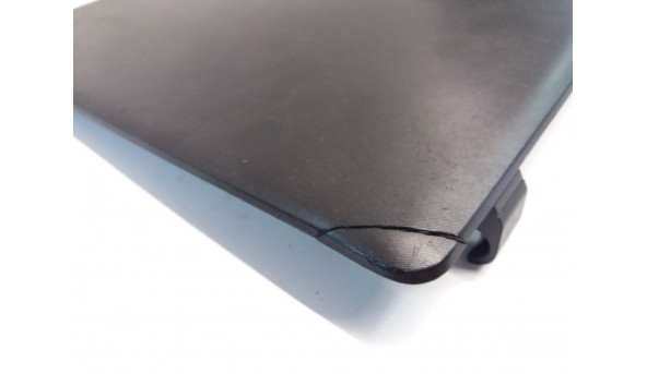 Кришка матриці корпуса для ноутбука ASUS R510L, X550C, X550CA, 13N0-PEA0111, Б/В. Всі кріплення цілі, надламаний правий нижній кут (фото). - 311411