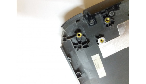 Кришка матриці для ноутбука для ноутбука HP Pavilion 250 G5, 15.6", 859511-001, AP1O2000430, Б/В. Має зламане одне кріплення та скол. - 311525