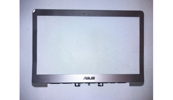 Рамка матриці для ноутбука для ноутбука ASUS ZENBOOK UX330U 13.0", 13NB0CW1AP0201, Б/В. В хорошому стані, вм'ятина зліва зверху.