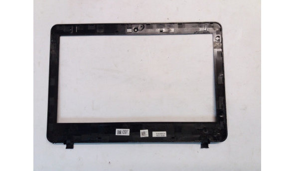 Рамка матриці корпуса для ноутбука Acer TravelMate B117, N16Q9, 11.6", EAZHX0002010, TFQ38ZHXLBTN, Б/В, всі кріплення цілі, має сліди клею (фото) - 311680