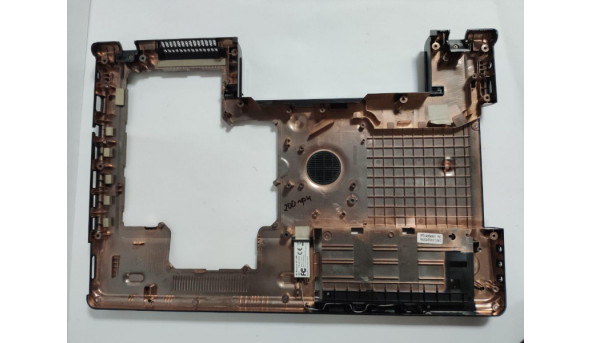 Нижня частина корпуса для ноутбука Medion Akoya P8614, MD 98470, 18.4", 344820600001, б/в. В хорошому стані. - 311761