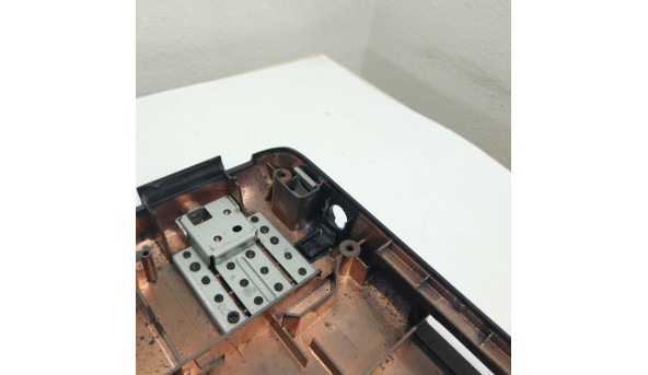 Нижня частина корпуса для ноутбука Toshiba Satellite L350, L350D, L355, L355D, v000140270, b0246602s1028602b, б/у, Б/В - 312036